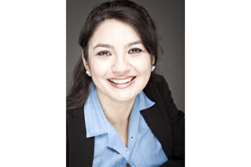 澤諾比婭·謝羅夫(Zenobia Shroff) 澤諾比婭·謝羅夫(Zenobia Shroff)