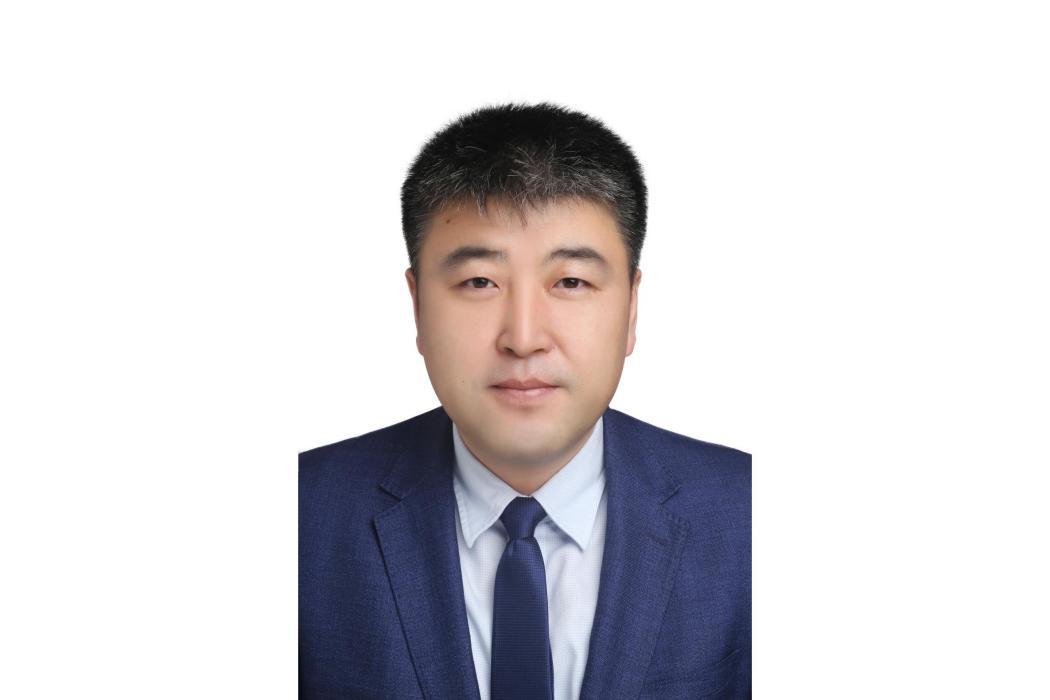 金慶國(延邊大學農學院黨委副書記兼紀委書記) 金慶國(延邊大學農學院黨委副書記兼紀委書記)