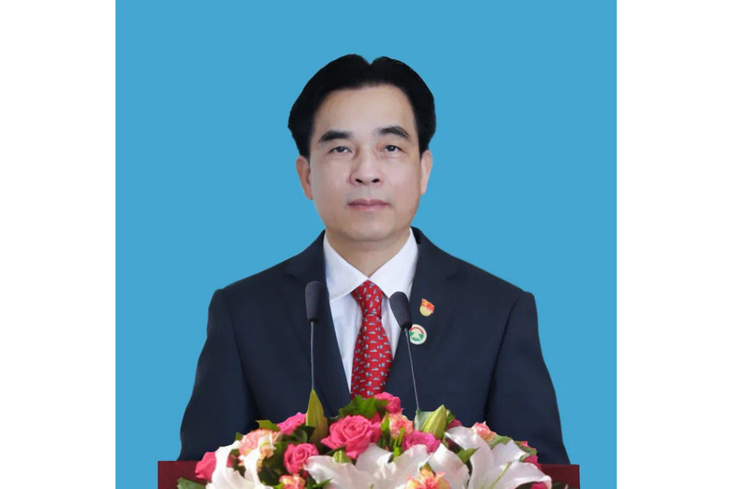 鄭春(江門廣雅學校總校長、廉江市實驗學校前校長) 鄭春(江門廣雅學校總校長、廉江市實驗學校前校長)