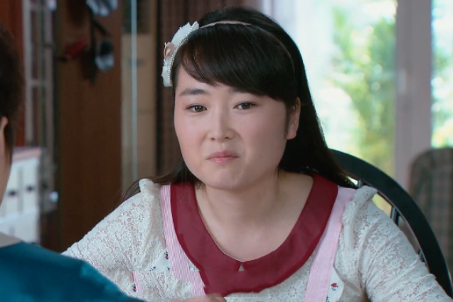 文秀(輕喜劇《美麗的契約》中的角色,由演員甄真飾演) 文秀(輕喜劇《美麗的契約》中的角色,由演員甄真飾演)