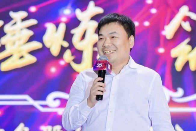 王琨(金橋信息董事) 王琨(金橋信息董事)