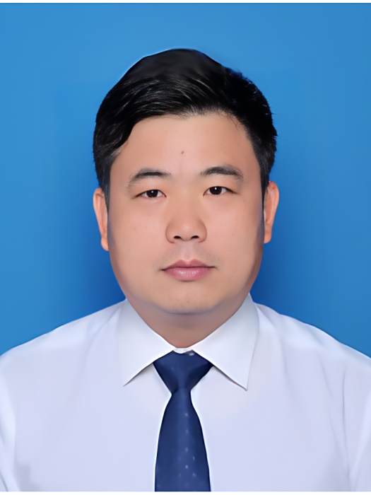 謝小平(江西省贛州市興國縣城崗鎮三級主任科員) 謝小平(江西省贛州市興國縣城崗鎮三級主任科員)