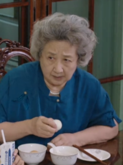 袁素華(都市生活劇《護衛者》中的角色) 袁素華(都市生活劇《護衛者》中的角色)