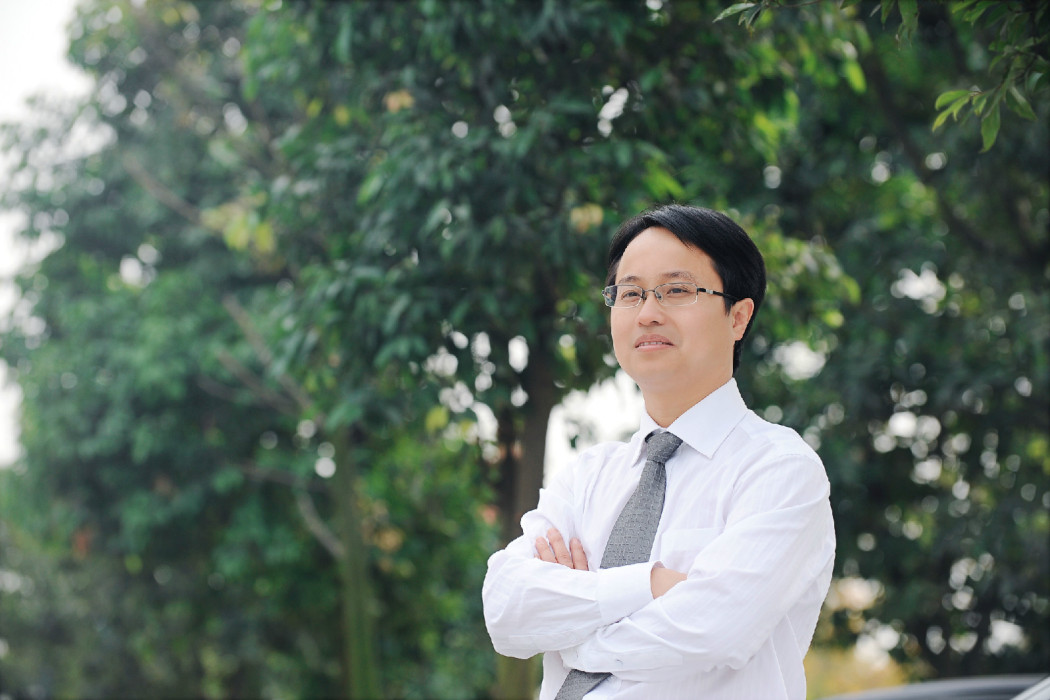 王德根(現任華西希望集團總裁) 王德根(現任華西希望集團總裁)
