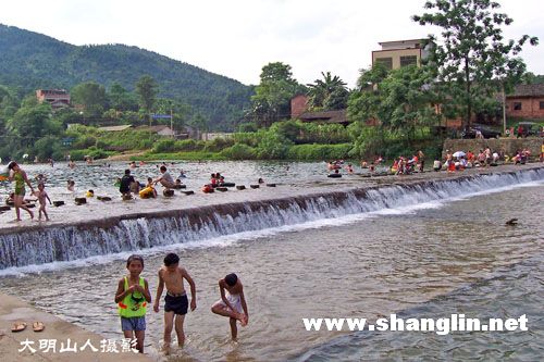 上林茶廠 - 天然游泳池2