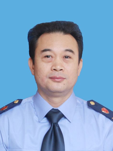 劉忠(江西省撫州市市場監督管理局黨組成員、副局長、三級調研員) 劉忠(江西省撫州市市場監督管理局黨組成員、副局長、三級調研員)