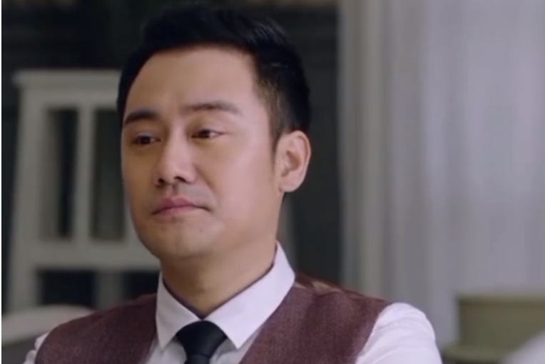 李傳峰(《獵人》中的反派角色,由陳冠寧飾演) 李傳峰(《獵人》中的反派角色,由陳冠寧飾演)