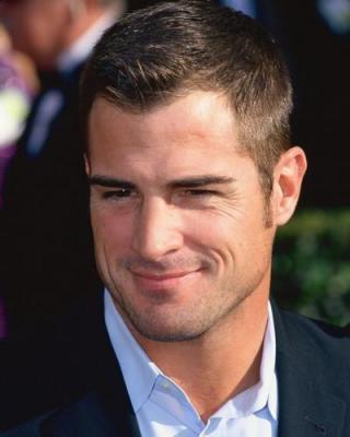 喬治·艾德斯(George Eads) 喬治·艾德斯(George Eads)