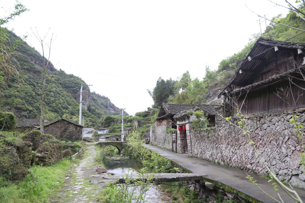 黃檀洞村 黃檀洞村
