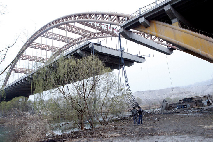 4·12新疆庫爾勒孔雀河大橋坍塌事故