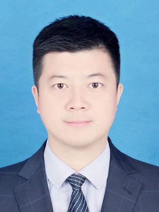 徐大偉(江蘇省宿遷市泗陽縣委常委、縣委組織部部長、縣委黨校校長) 徐大偉(江蘇省宿遷市泗陽縣委常委、縣委組織部部長、縣委黨校校長)