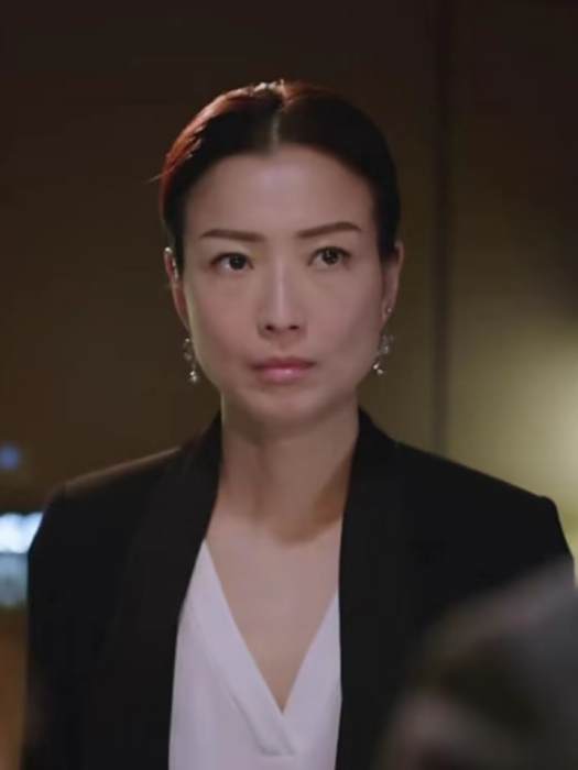 葉瑾(《契約男女》中由鄭秀文飾演的霸道女總裁角色) 葉瑾(《契約男女》中由鄭秀文飾演的霸道女總裁角色)