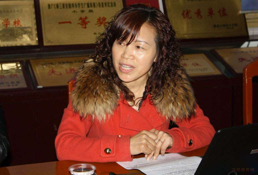 潘紹春(沅江市桔園學校副校長、特級教師) 潘紹春(沅江市桔園學校副校長、特級教師)