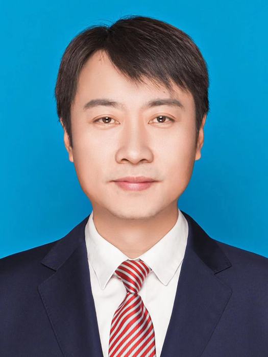 李亮(湖南省地質中學黨委書記) 李亮(湖南省地質中學黨委書記)
