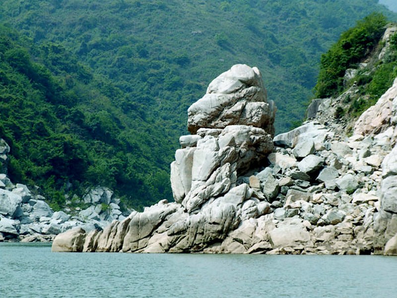 池河入漢江處的蓮花石