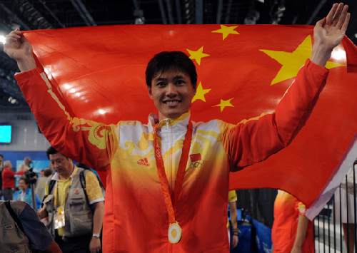中國第一個男子擊劍奧運冠軍仲滿