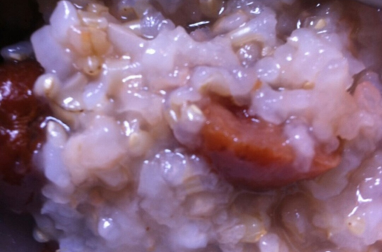 荷葉山楂糙米粥