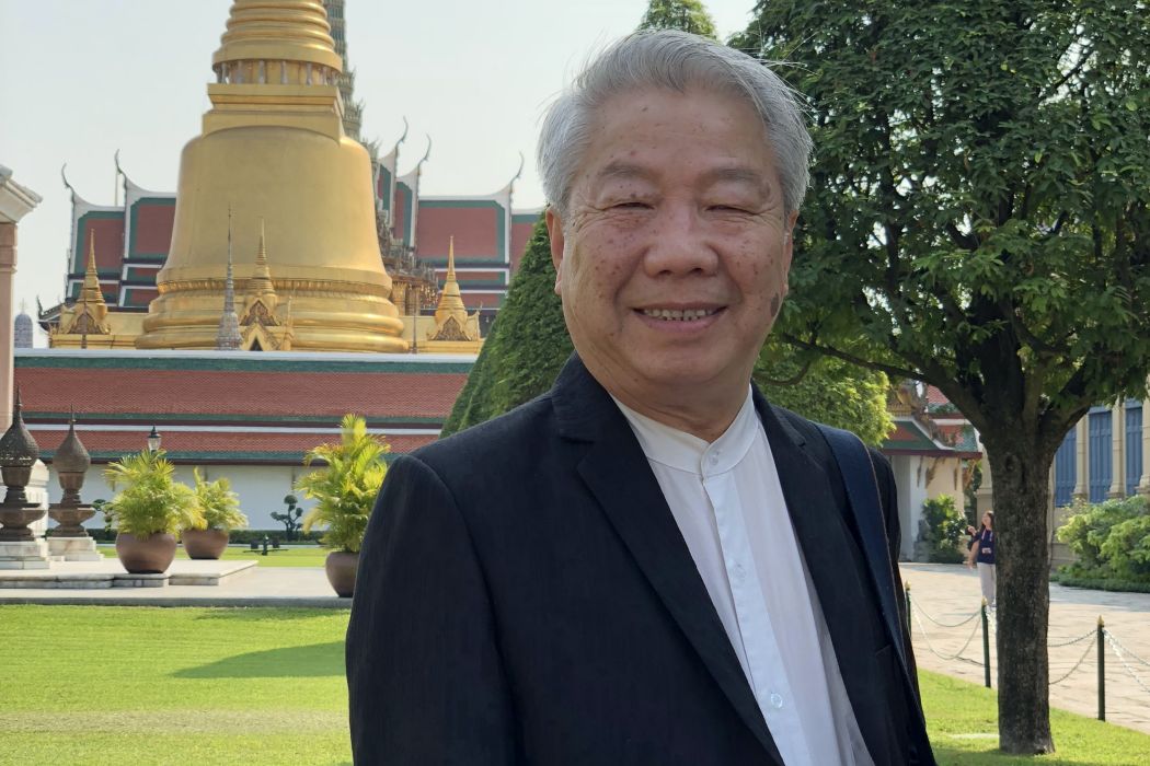 孫冰(國家一級舞美服裝設計師) 孫冰(國家一級舞美服裝設計師)