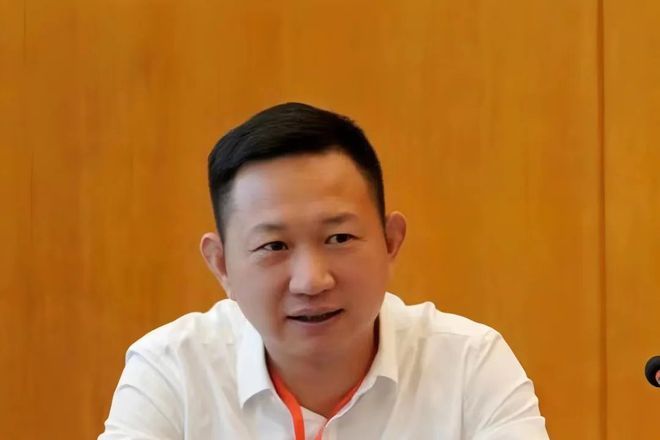 宋剛(四川鴻興化纖有限公司總經理) 宋剛(四川鴻興化纖有限公司總經理)