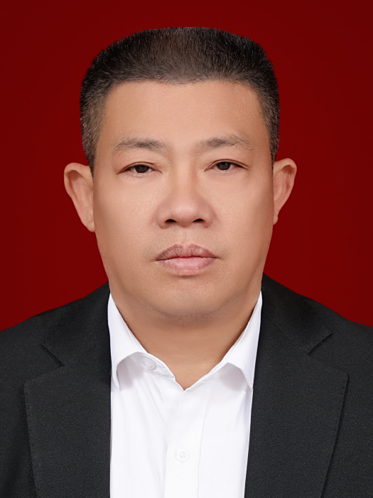 吳光輝(江西省撫州市金谿縣委教育體育工委書記、教育體育局局長) 吳光輝(江西省撫州市金谿縣委教育體育工委書記、教育體育局局長)