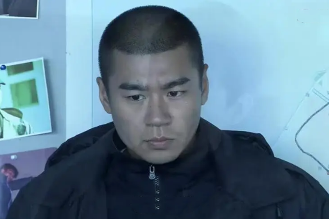 張雷(《勢不兩立》中的刑警角色，由徐佳飾演)