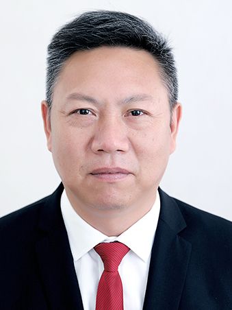 劉傳國(湖北省鹹寧市通城縣交通運輸局黨組成員、副局長、二級主任科員) 劉傳國(湖北省鹹寧市通城縣交通運輸局黨組成員、副局長、二級主任科員)