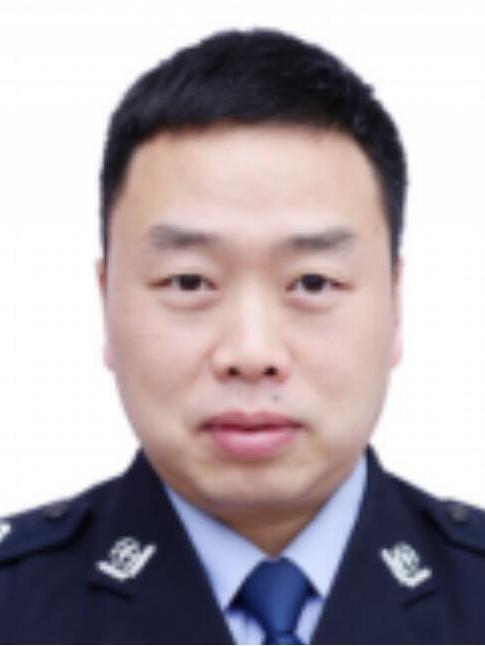 李綱(四川省廣安市公安局前鋒區分局黨委委員、副局長、三級高級警長) 李綱(四川省廣安市公安局前鋒區分局黨委委員、副局長、三級高級警長)