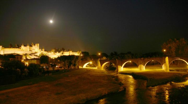 卡卡頌古堡夜景