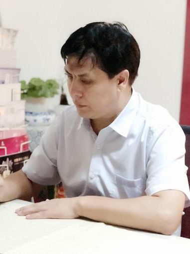 吳曉(編輯,詩人,書法家) 吳曉(編輯,詩人,書法家)