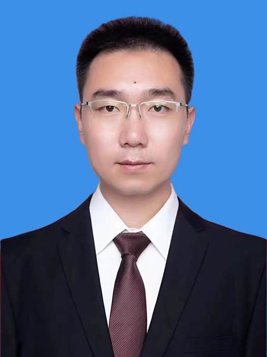 王昊(內蒙古自治區固陽縣委常委、政府黨組副書記、副縣長) 王昊(內蒙古自治區固陽縣委常委、政府黨組副書記、副縣長)