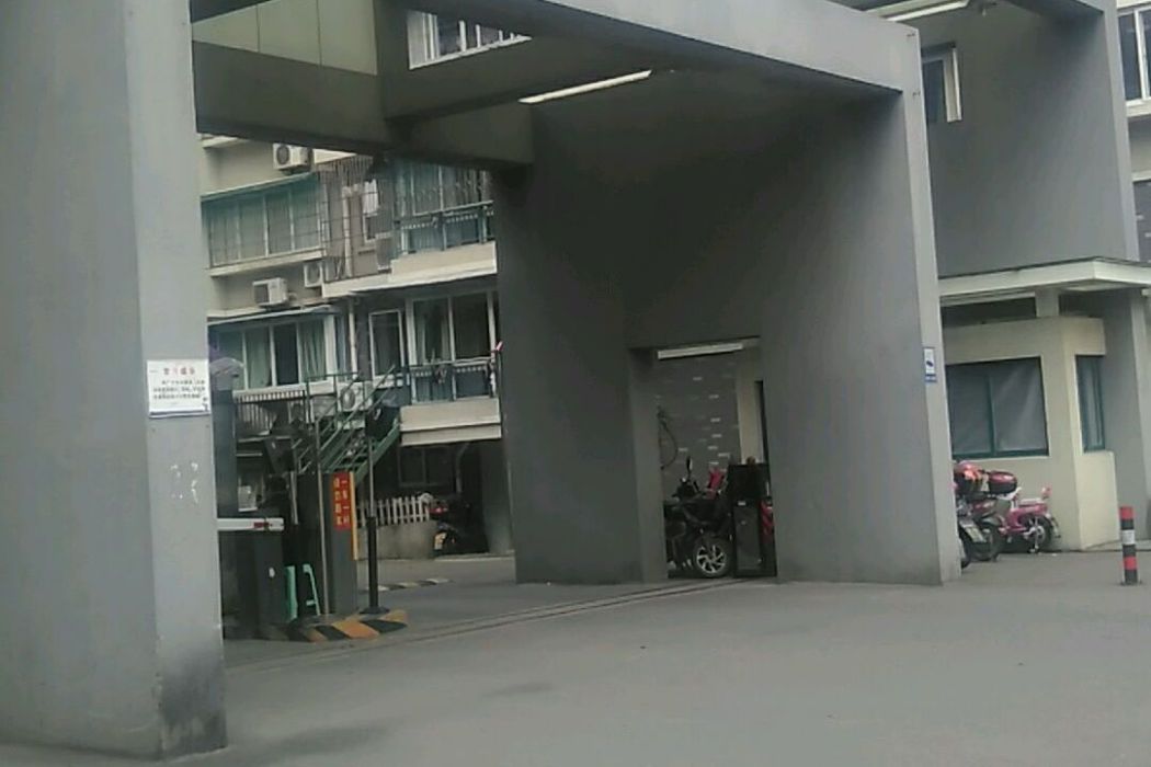 濱江花苑 濱江花苑