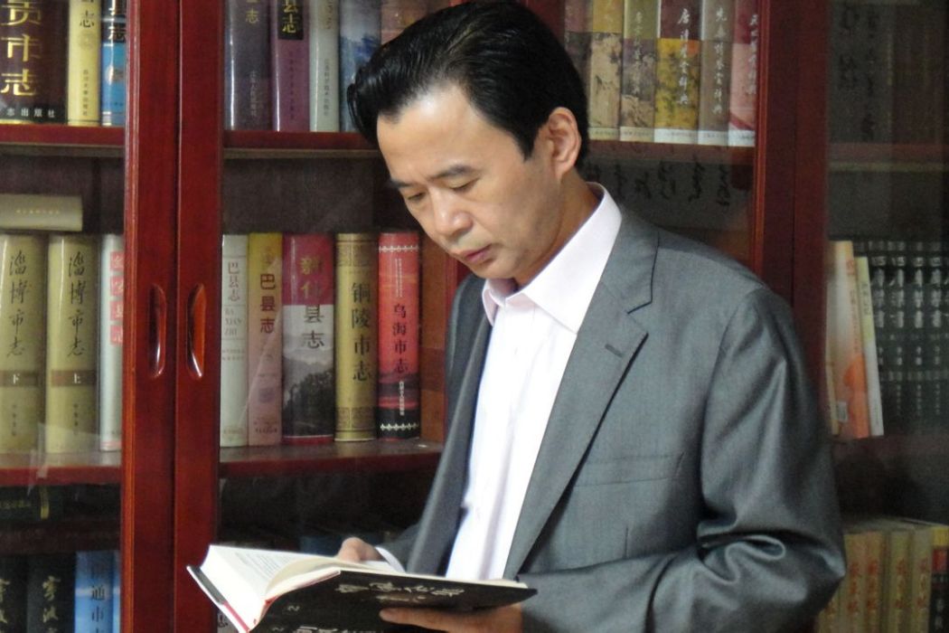 周仁忠(作家) 周仁忠(作家)