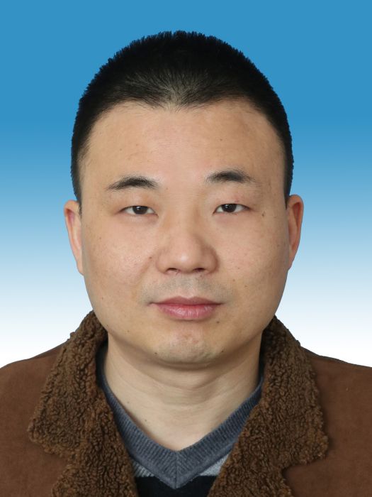 鄭東(江西省共青城市紀委常務副書記、市監委副主任) 鄭東(江西省共青城市紀委常務副書記、市監委副主任)