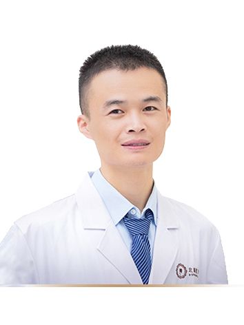 袁帥(靖江北極星口腔門診部全科醫生) 袁帥(靖江北極星口腔門診部全科醫生)