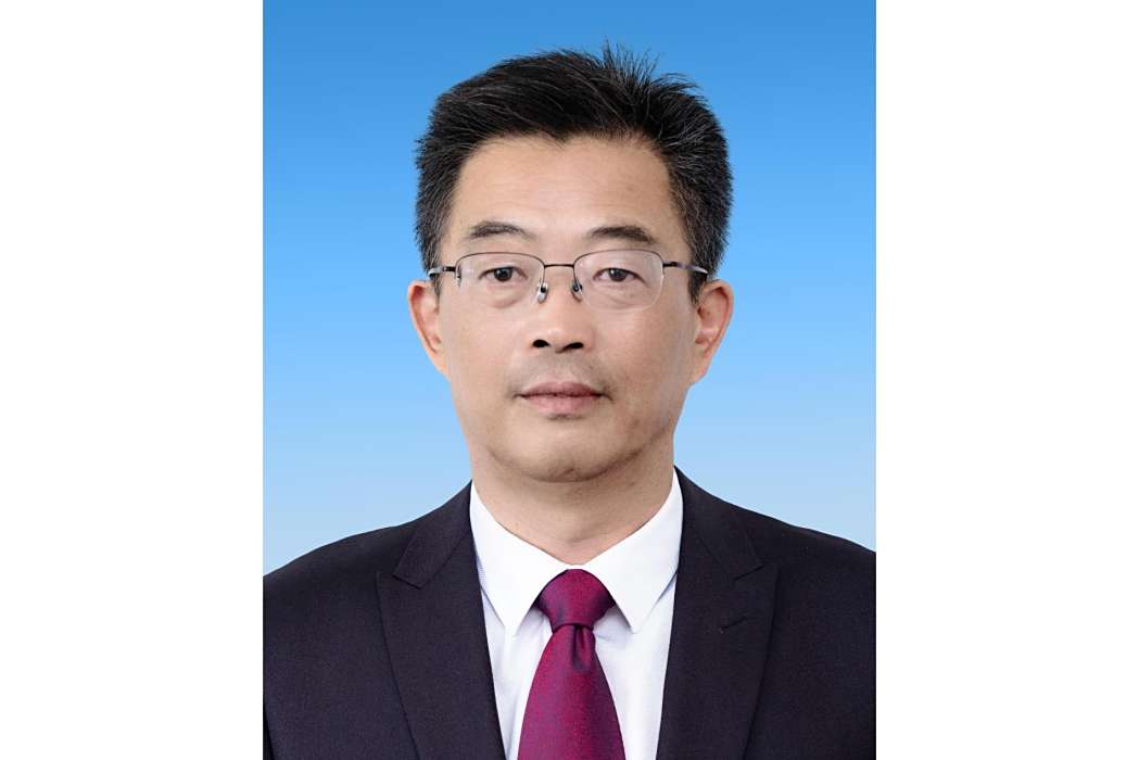 朱偉峰(蘇州經貿職業技術學院黨委副書記) 朱偉峰(蘇州經貿職業技術學院黨委副書記)