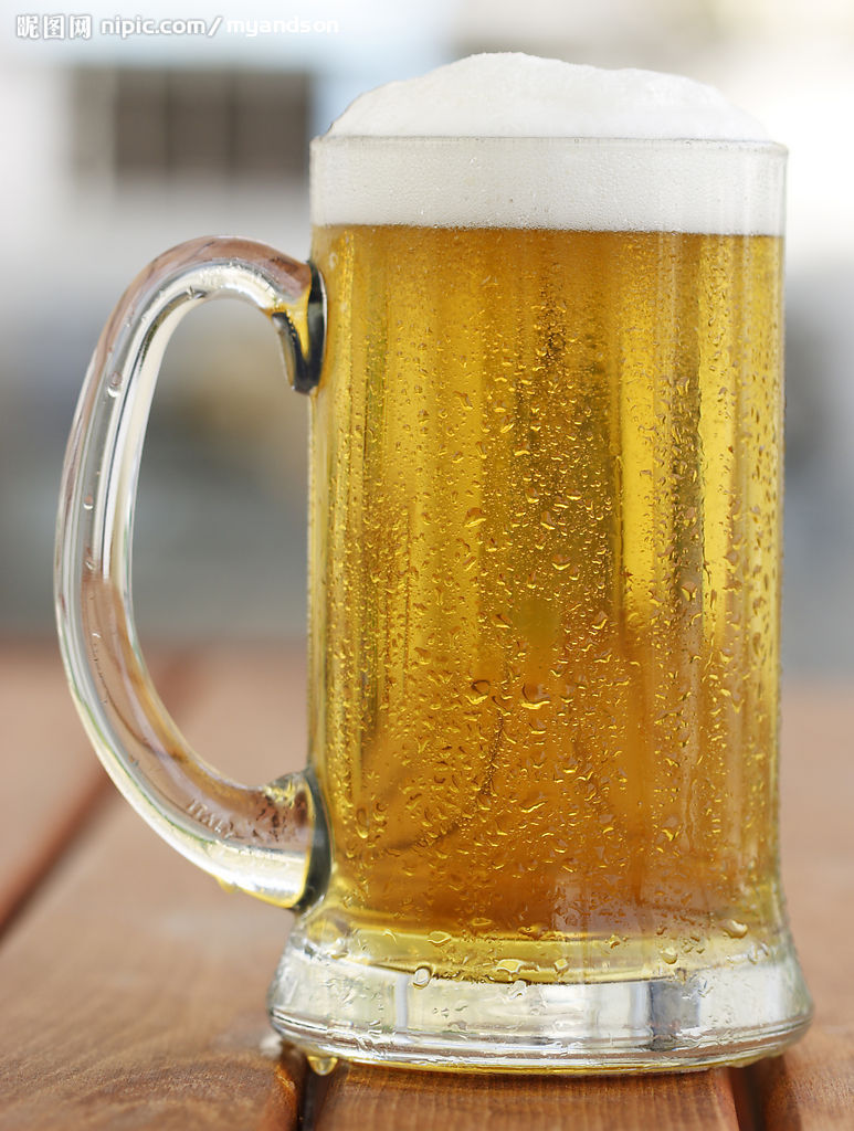 啤酒杯，在我國也稱為“扎”