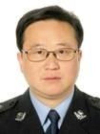 李雲峰(安徽省六安市公安局黨委委員、副局長) 李雲峰(安徽省六安市公安局黨委委員、副局長)