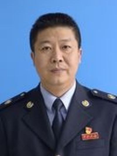 羅彬(隆昌市稅務局黨委委員、副局長) 羅彬(隆昌市稅務局黨委委員、副局長)