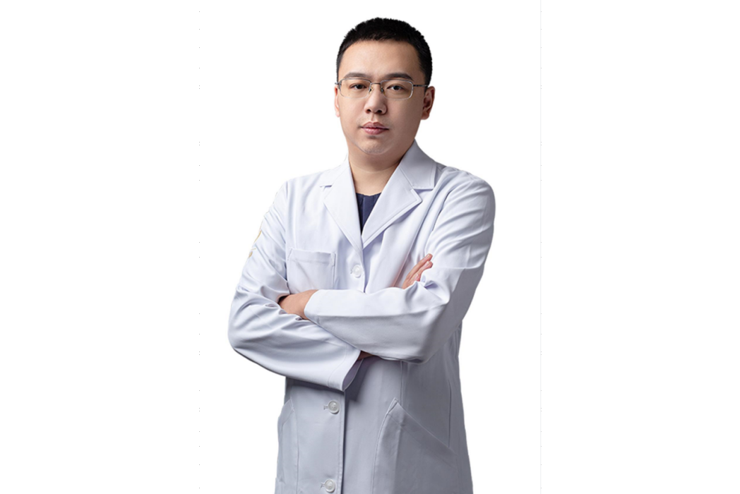 劉興俊(優諾口腔種植科室主任) 劉興俊(優諾口腔種植科室主任)