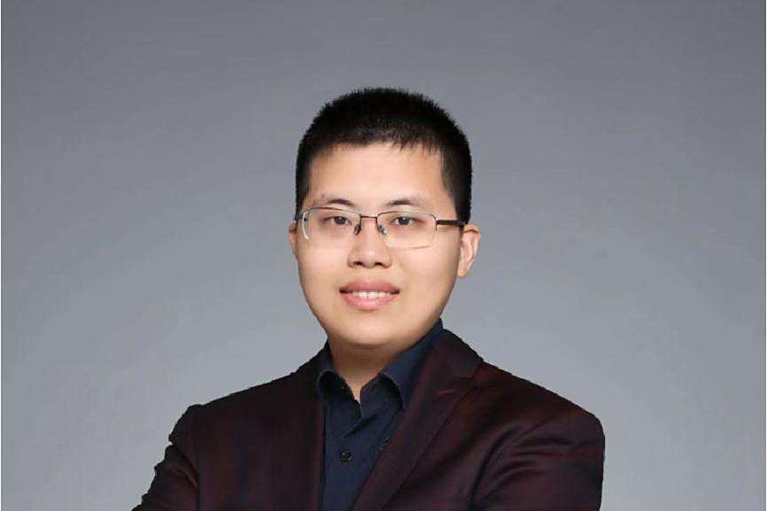 周陽(上海數花信息科技總裁)