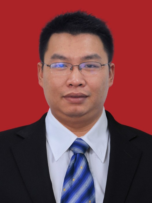韋瑋(廣西壯族自治區賀州市八步區自然資源局黨組成員、副局長) 韋瑋(廣西壯族自治區賀州市八步區自然資源局黨組成員、副局長)