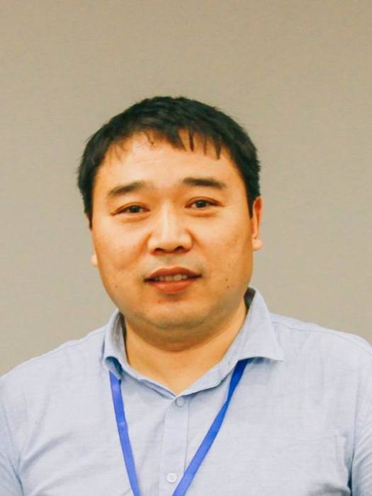朱志立(鄭州大學物理工程學院副教授) 朱志立(鄭州大學物理工程學院副教授)