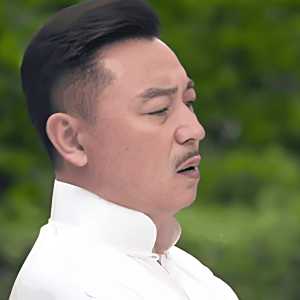 安德龍