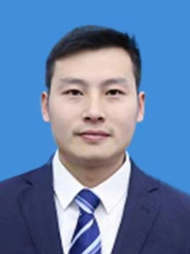 曹東(重慶市潼南區小渡鎮黨委委員、人武部部長) 曹東(重慶市潼南區小渡鎮黨委委員、人武部部長)