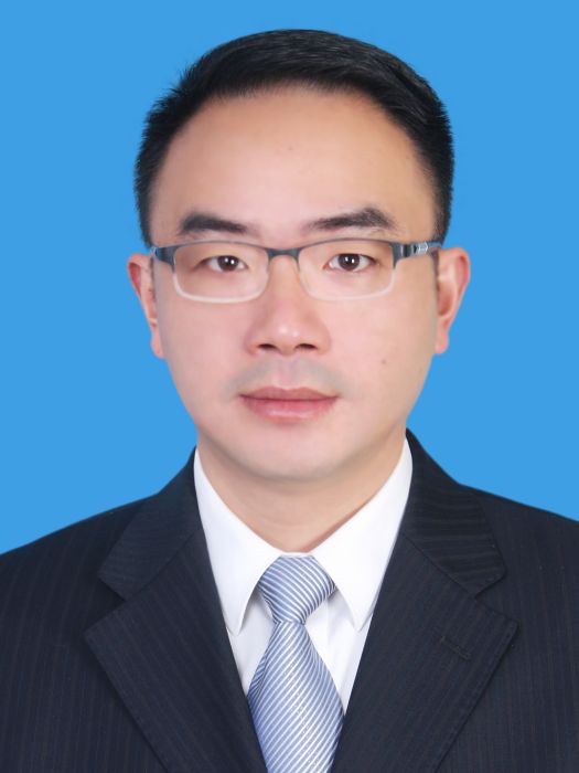 李順通(四川省遂寧市船山區委常委、統戰部部長、區政協黨組副書記) 李順通(四川省遂寧市船山區委常委、統戰部部長、區政協黨組副書記)