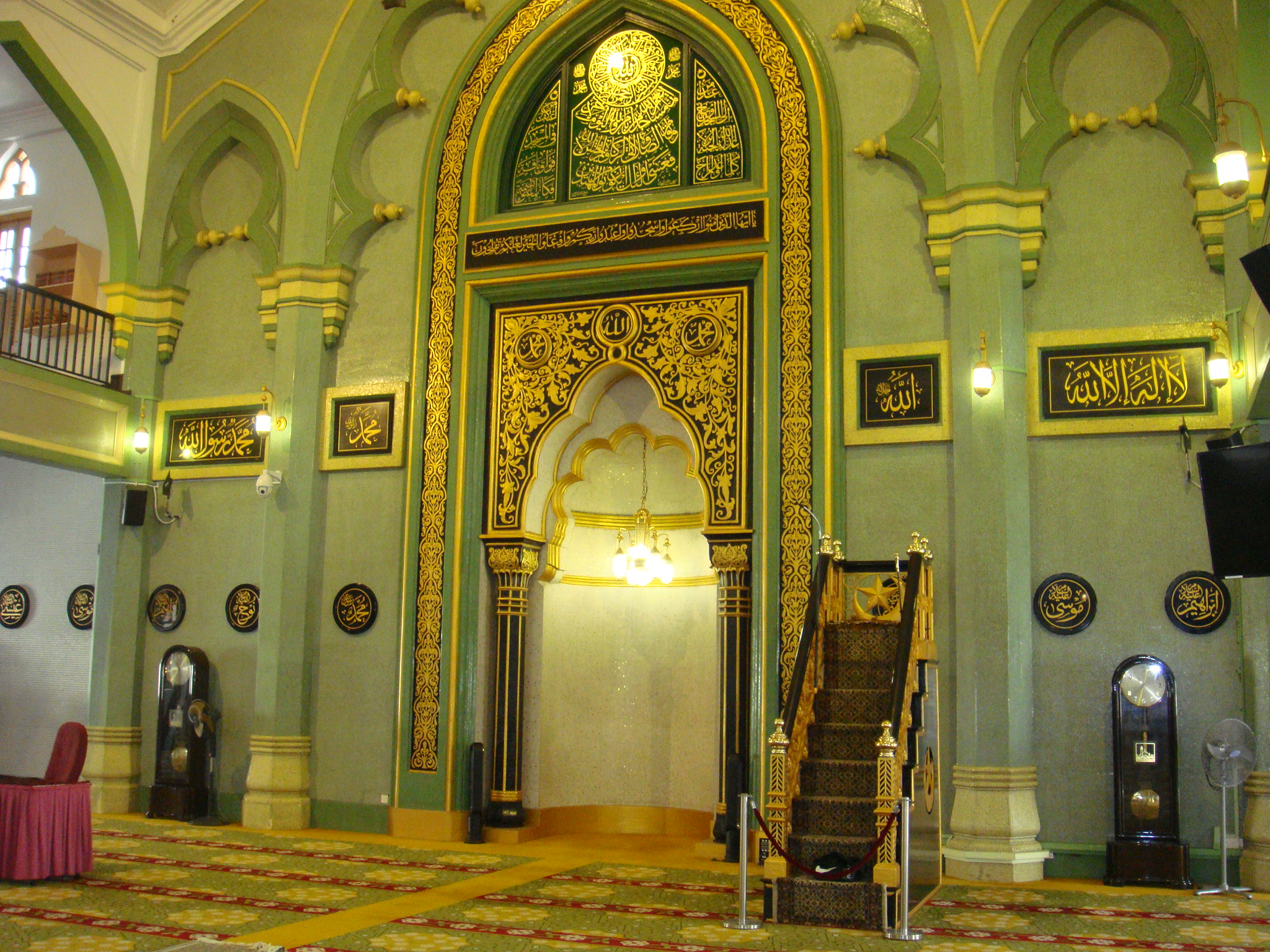 蘇丹清真寺禮拜殿內
