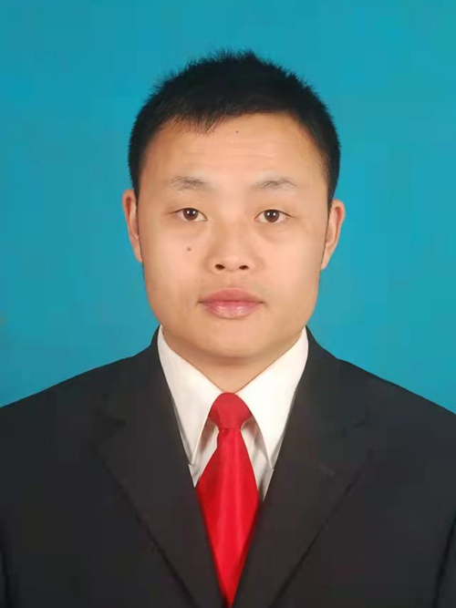 馬鵬(貴州省銅仁市松桃苗族自治縣工業和商務局黨組成員、副局長、三級主任科員) 馬鵬(貴州省銅仁市松桃苗族自治縣工業和商務局黨組成員、副局長、三級主任科員)