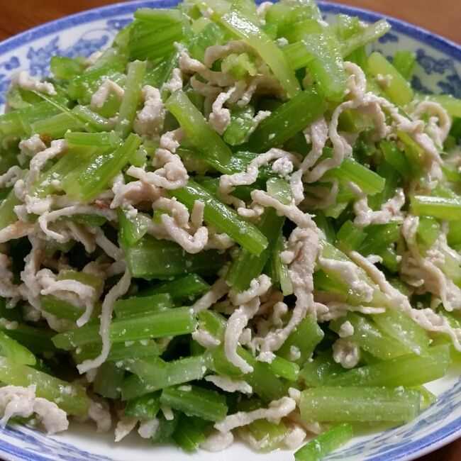 芹菜調肉絲 芹菜調肉絲