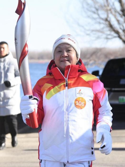李素英(北京冬奧會火炬手、感控專家) 李素英(北京冬奧會火炬手、感控專家)
