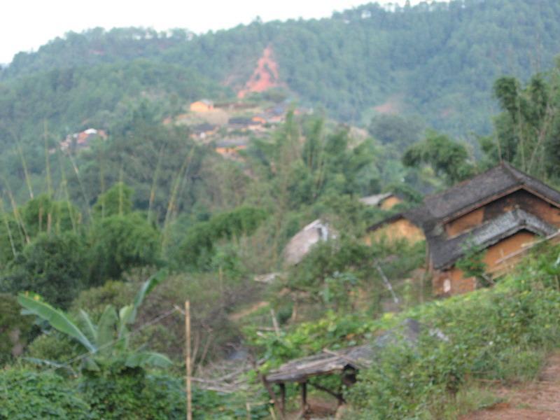 班安村 班安村